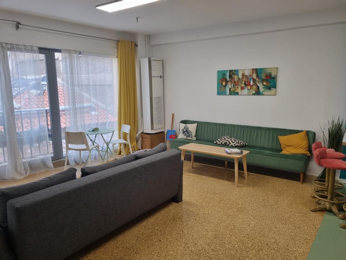 Delfini Home Plaka/Acropolis Атина Екстериор снимка
