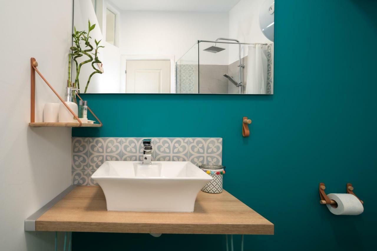 Delfini Home Plaka/Acropolis Атина Екстериор снимка